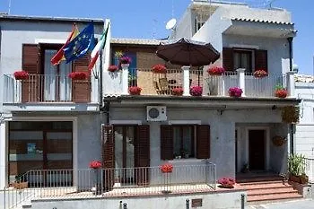 Cabrera House Bed & Breakfast Pozzallo 3*,