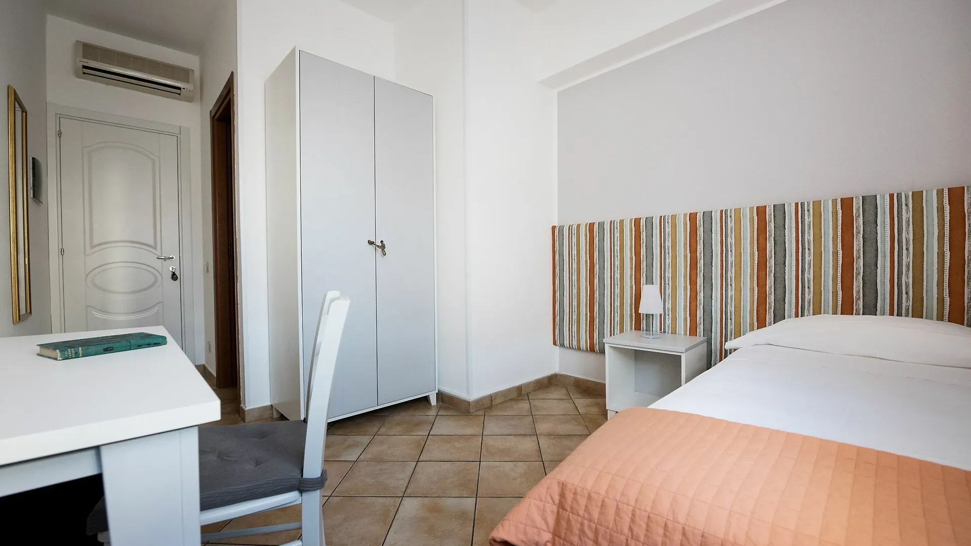***  Cabrera House Bed & Breakfast Pozzallo Italy